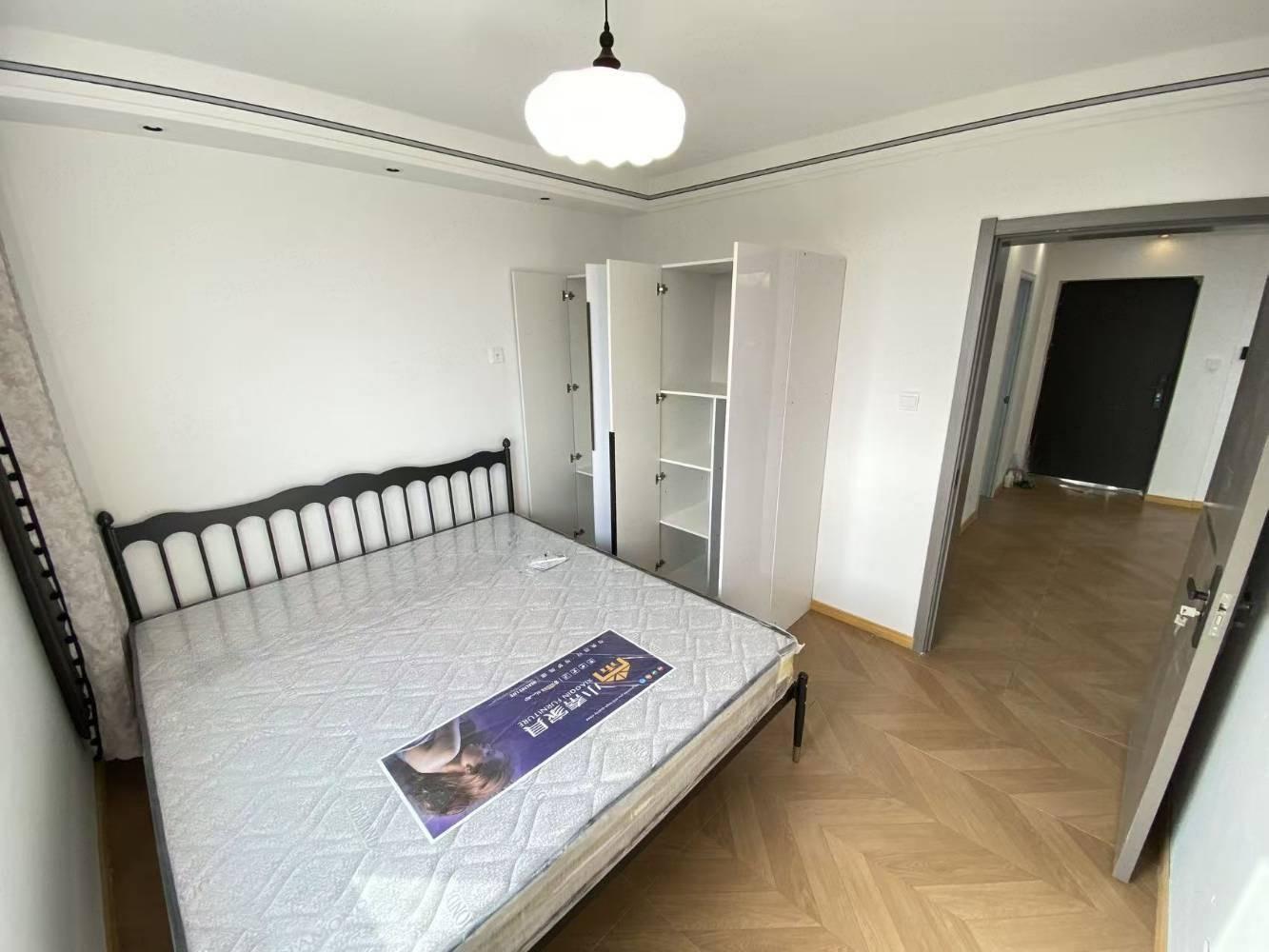 上海菊联路185弄1号楼二手房房源图片