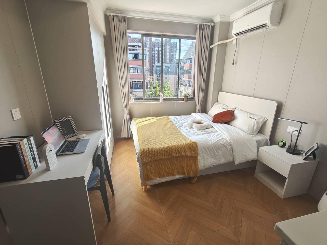 上海高桥村外来人员居住区二手房房源图片