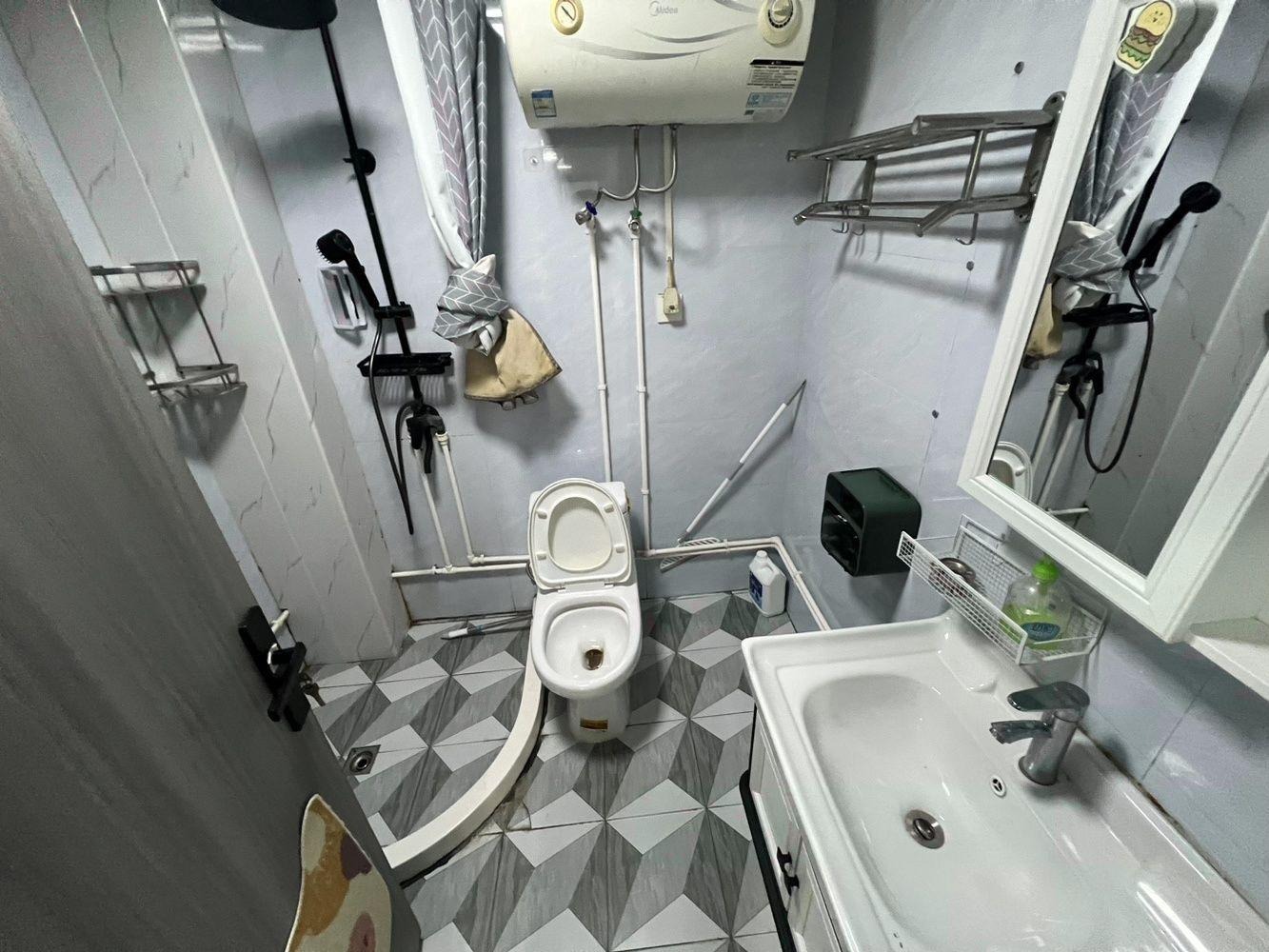 上海汇丰荷苑(二期)二手房房源图片