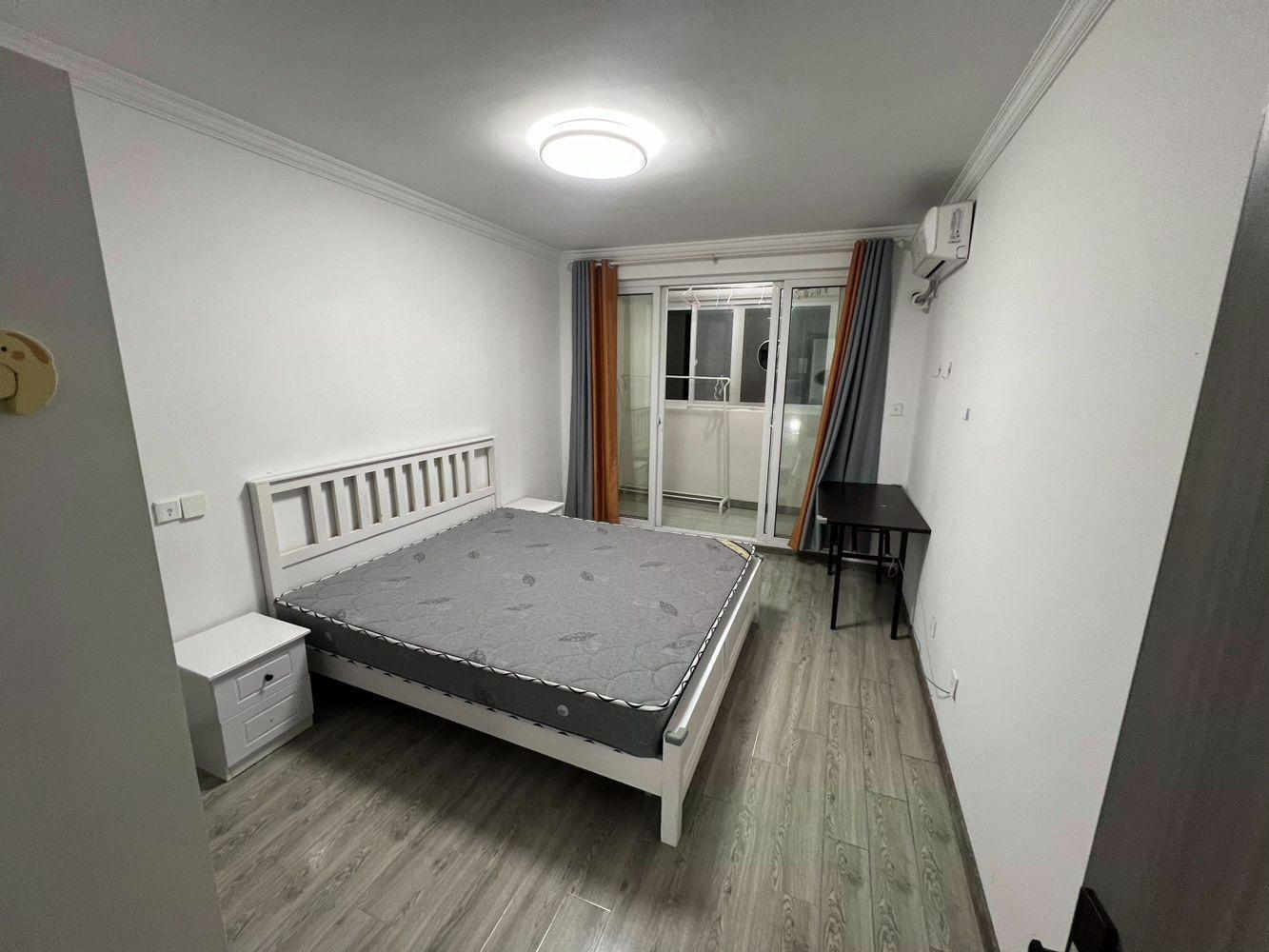 上海汇丰荷苑(二期)二手房房源图片