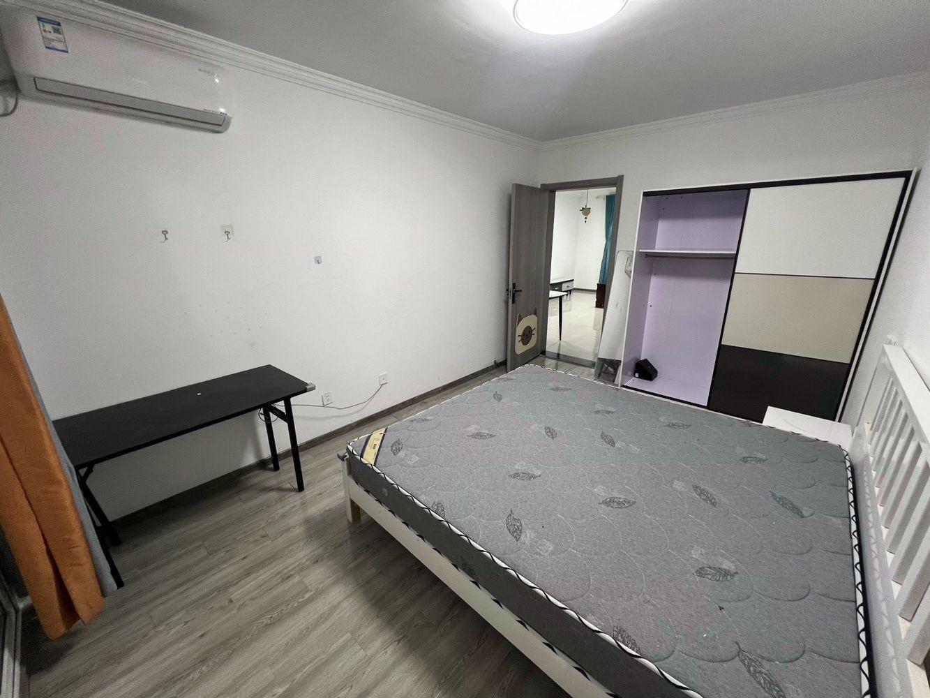 上海汇丰荷苑(二期)二手房房源图片