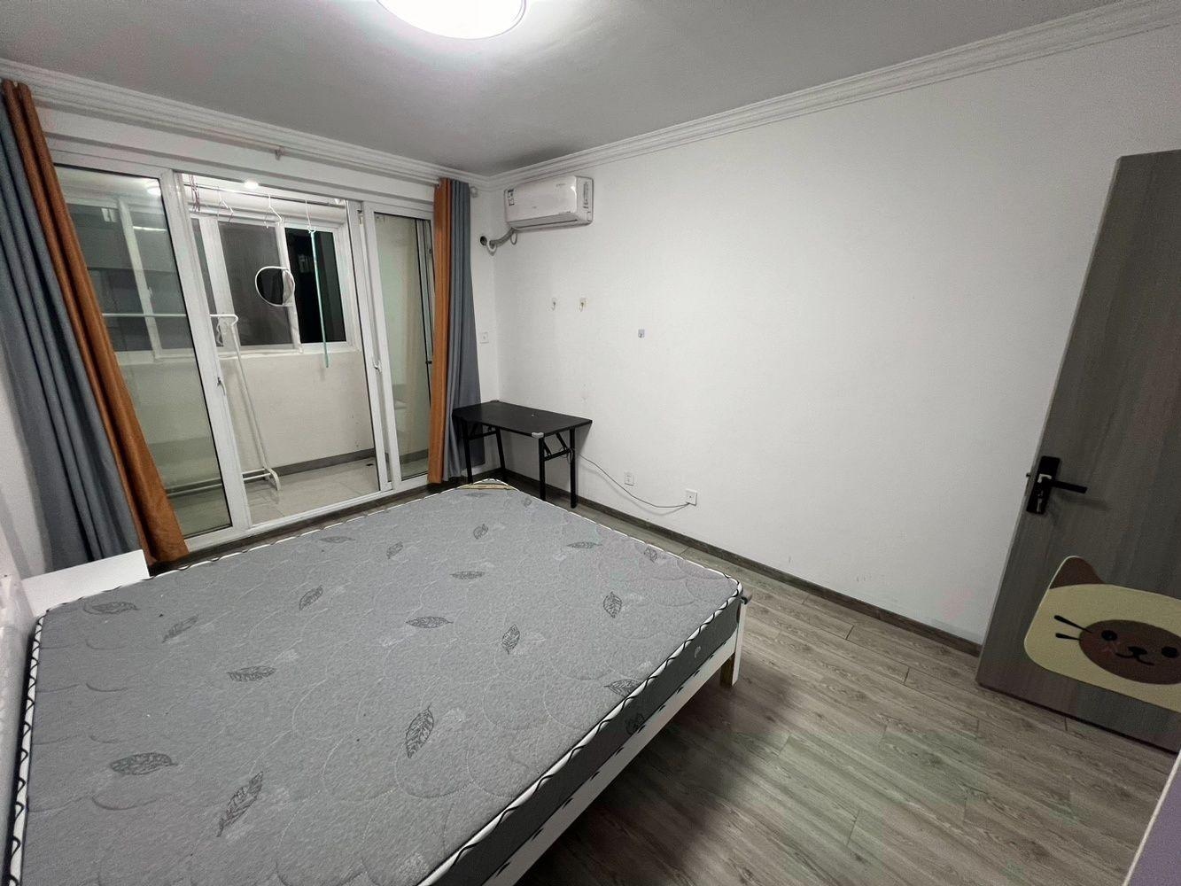 上海汇丰荷苑(二期)二手房房源图片