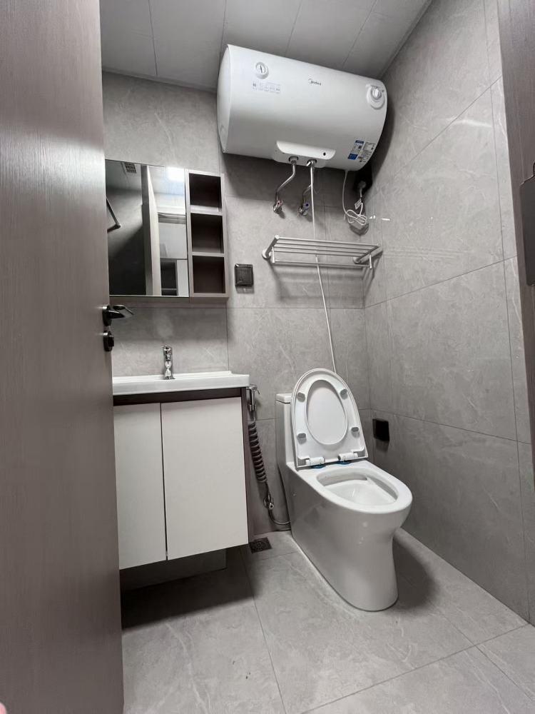 上海场中路803弄二手房房源图片