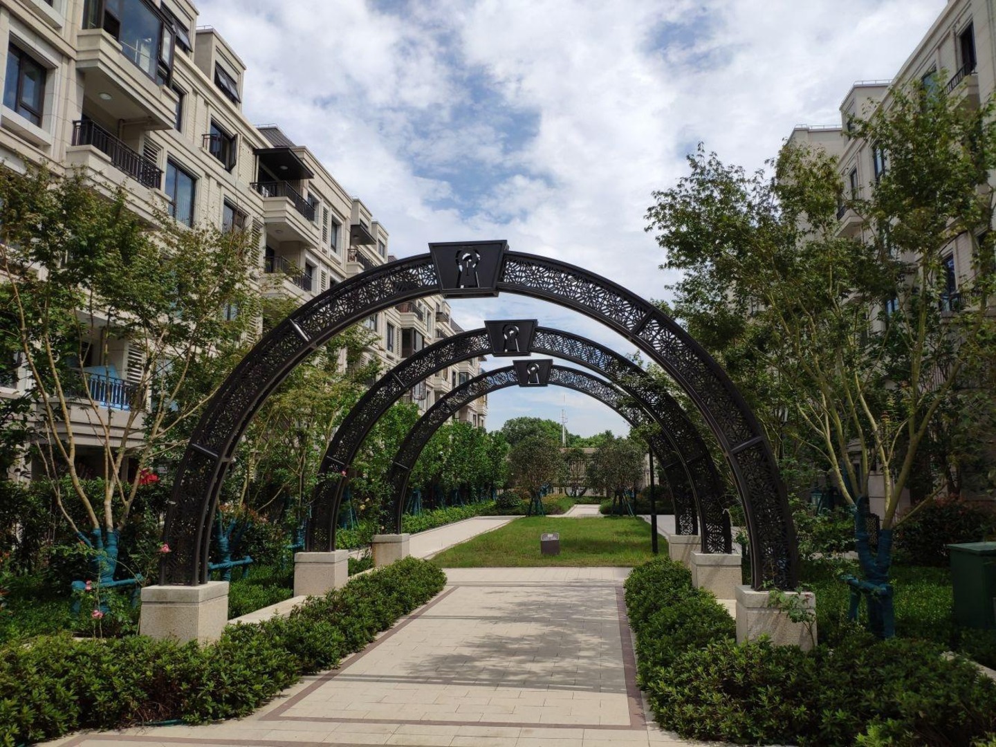 上海金地虹桥世家二手房房源图片