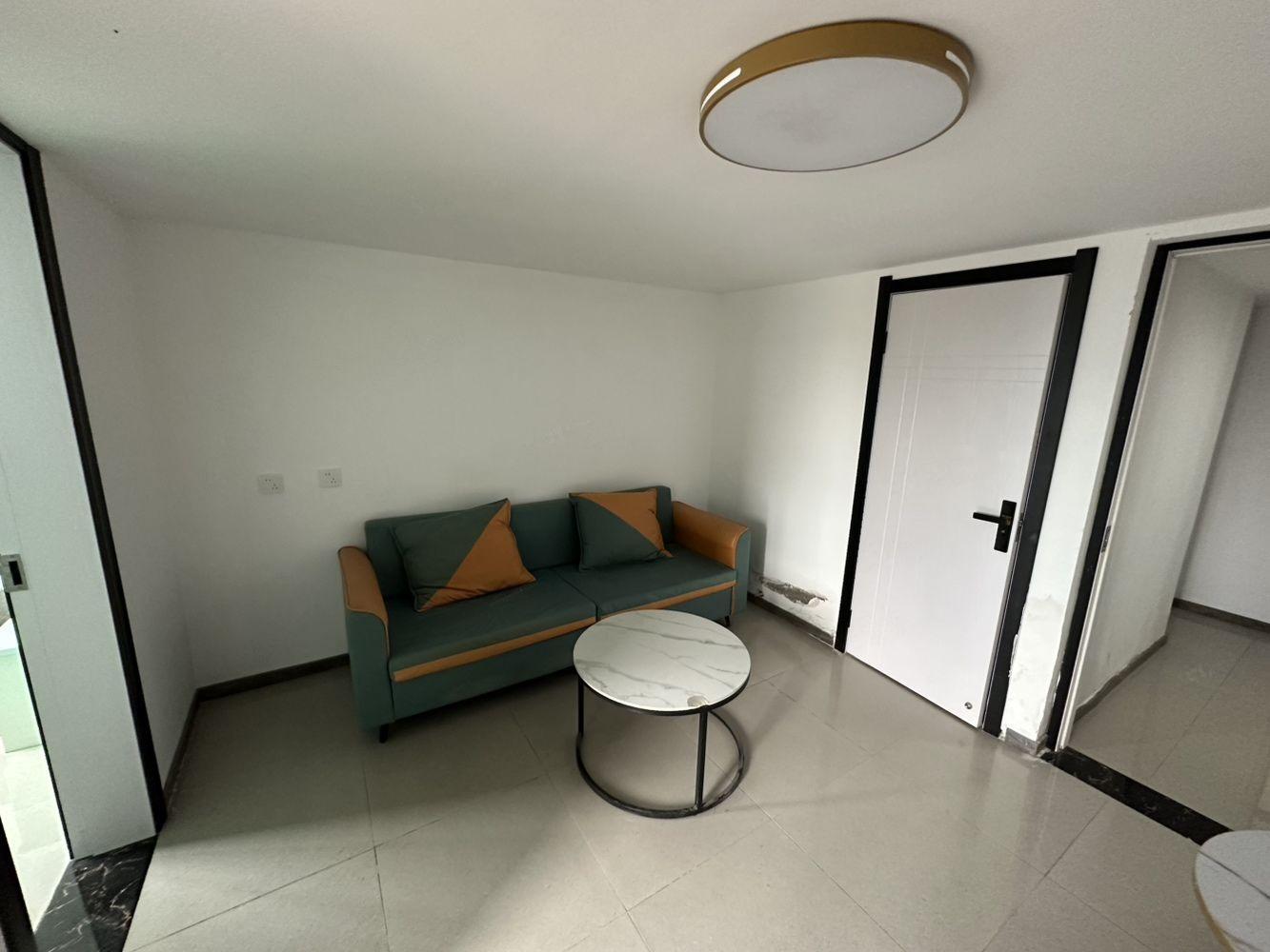 上海塔城路800弄小区二手房房源图片