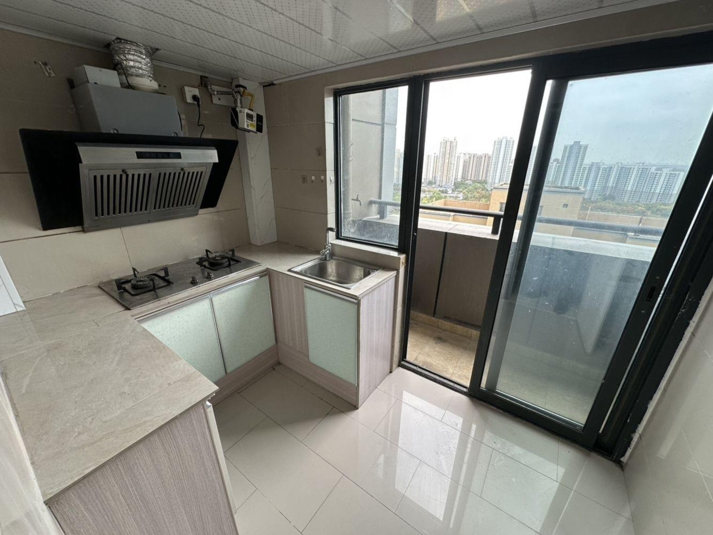 上海塔城路800弄小区二手房房源图片