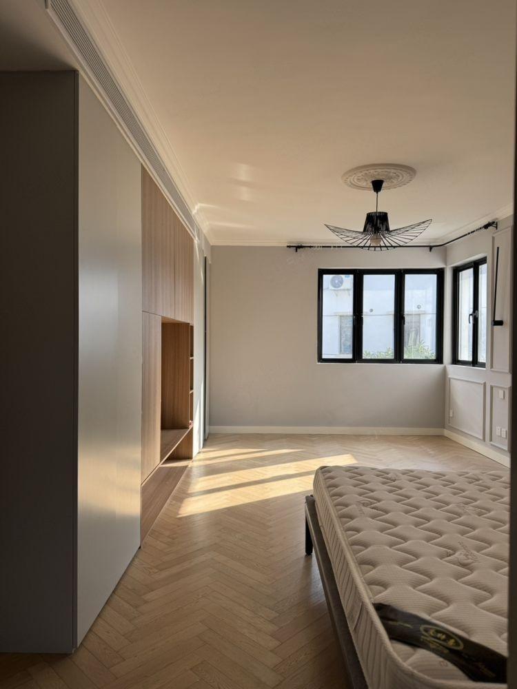 上海莘松路二手房房源图片