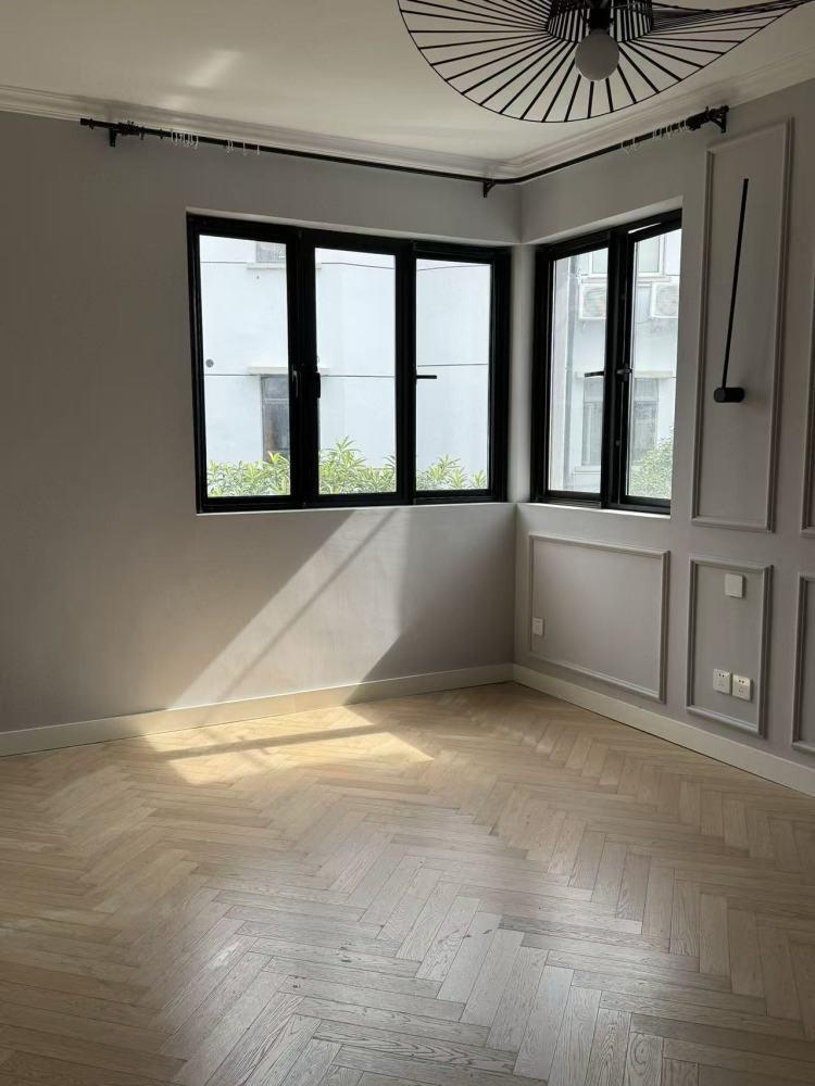 上海莘松路二手房房源图片