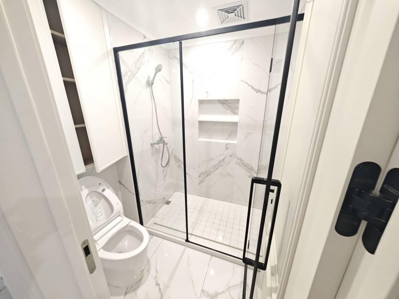 上海佩玛山丘二手房房源图片