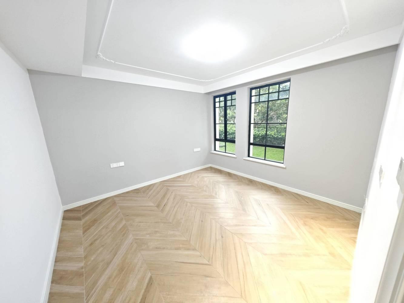 上海佩玛山丘二手房房源图片