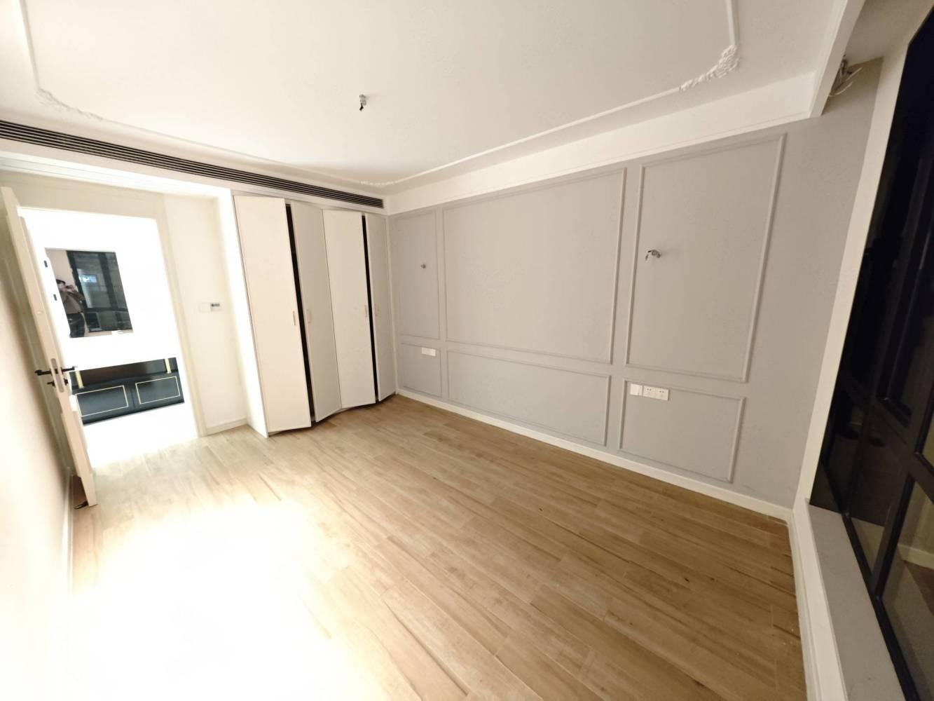 上海佩玛山丘二手房房源图片