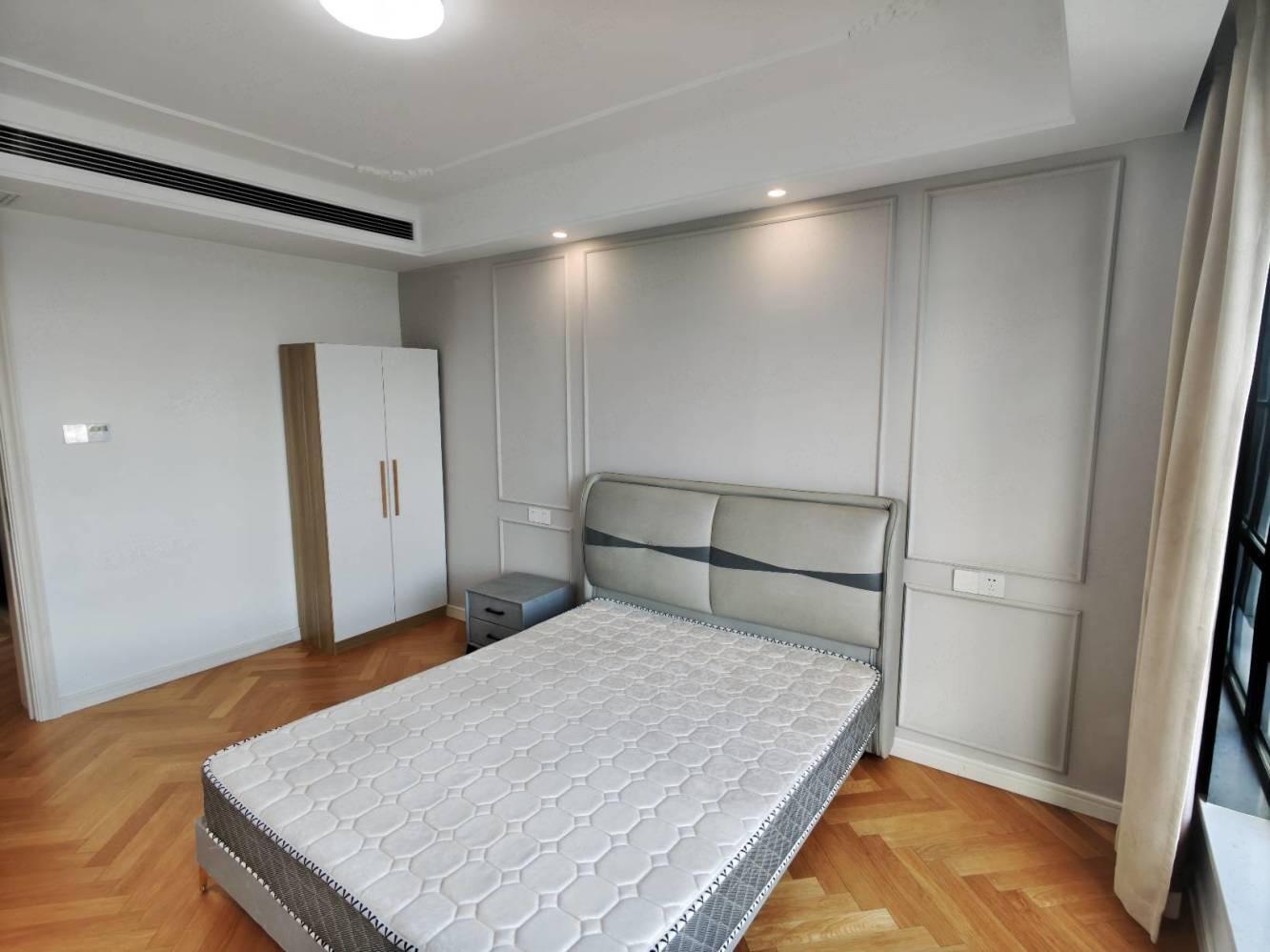 上海佩玛山丘二手房房源图片