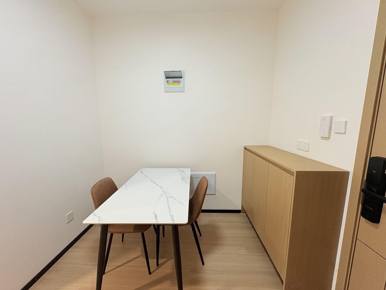 上海建悦里(菊园社区)二手房房源图片