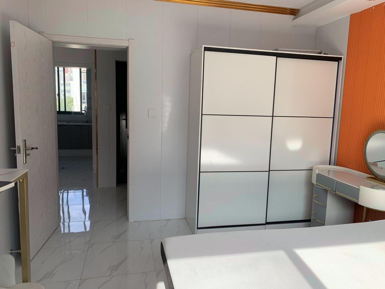 上海紫翠新行苑二手房房源图片