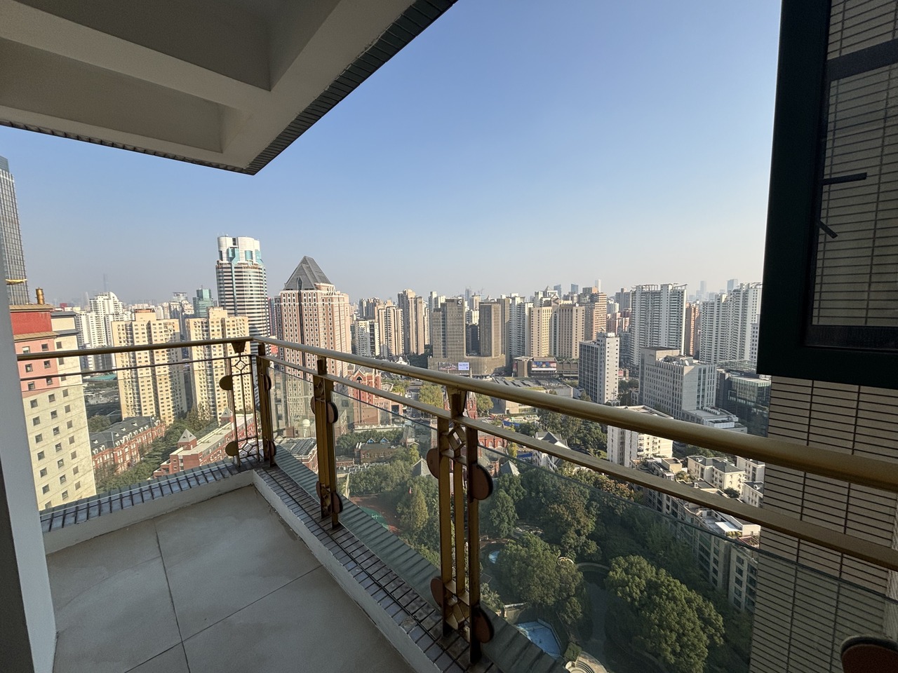 上海东方曼哈顿世纪豪庭二手房房源图片