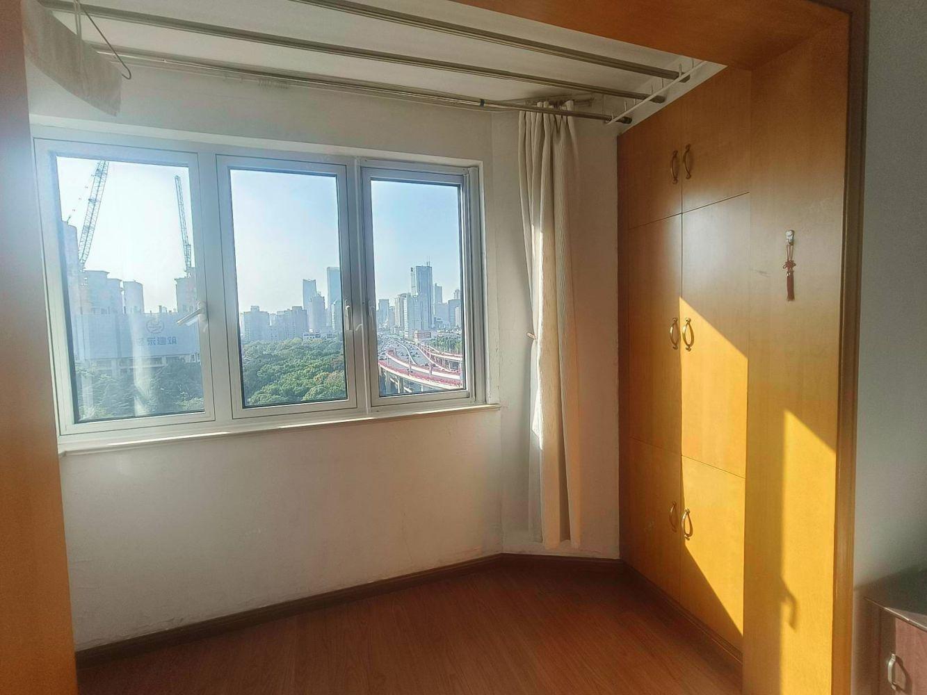 上海金鹿大楼二手房房源图片