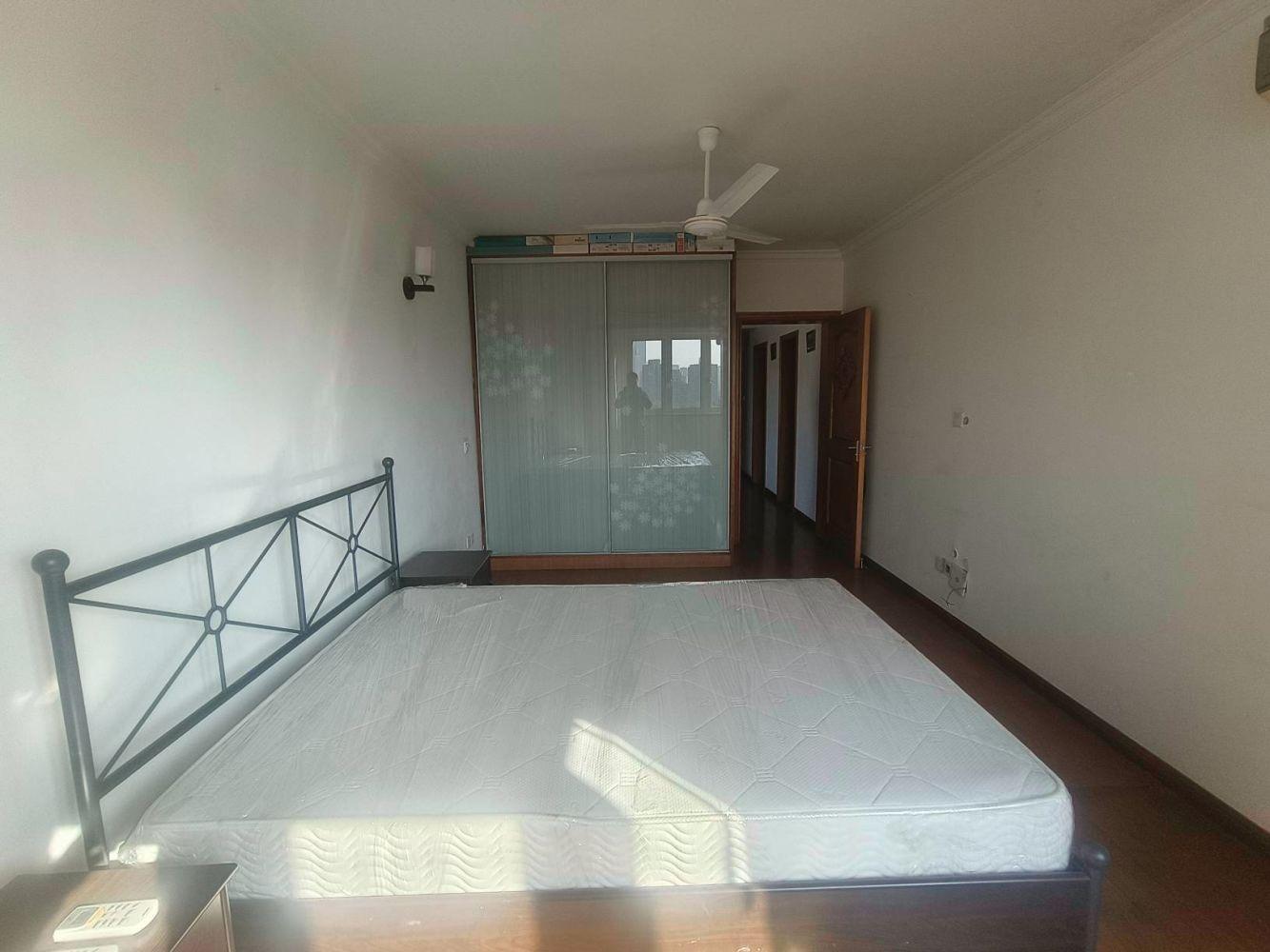 上海金鹿大楼二手房房源图片