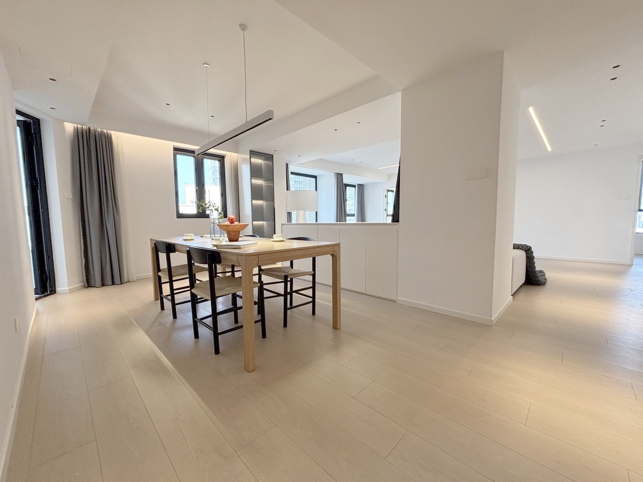 上海东方曼哈顿世纪豪庭二手房房源图片