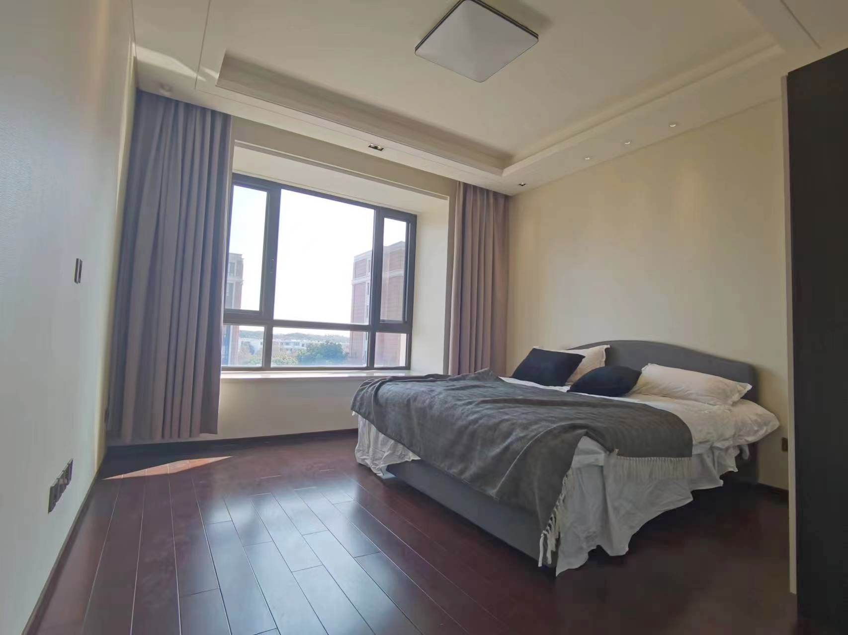 上海宝华紫微花园二手房房源图片