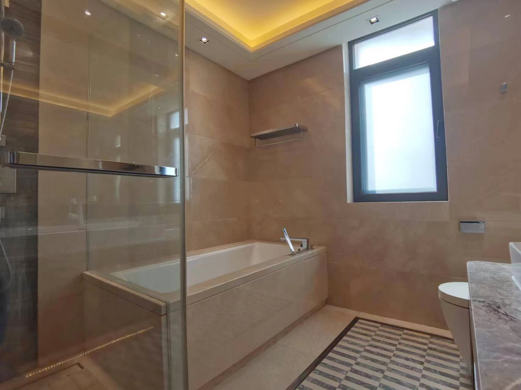 上海宝华紫微花园二手房房源图片