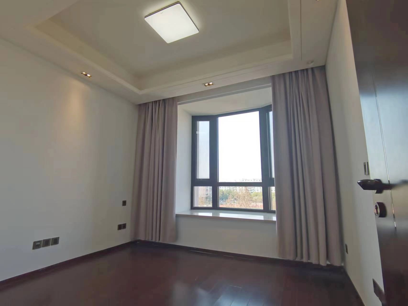 上海宝华紫微花园二手房房源图片