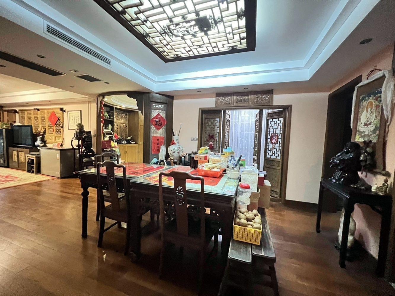 上海中福城三期北楼二手房房源图片