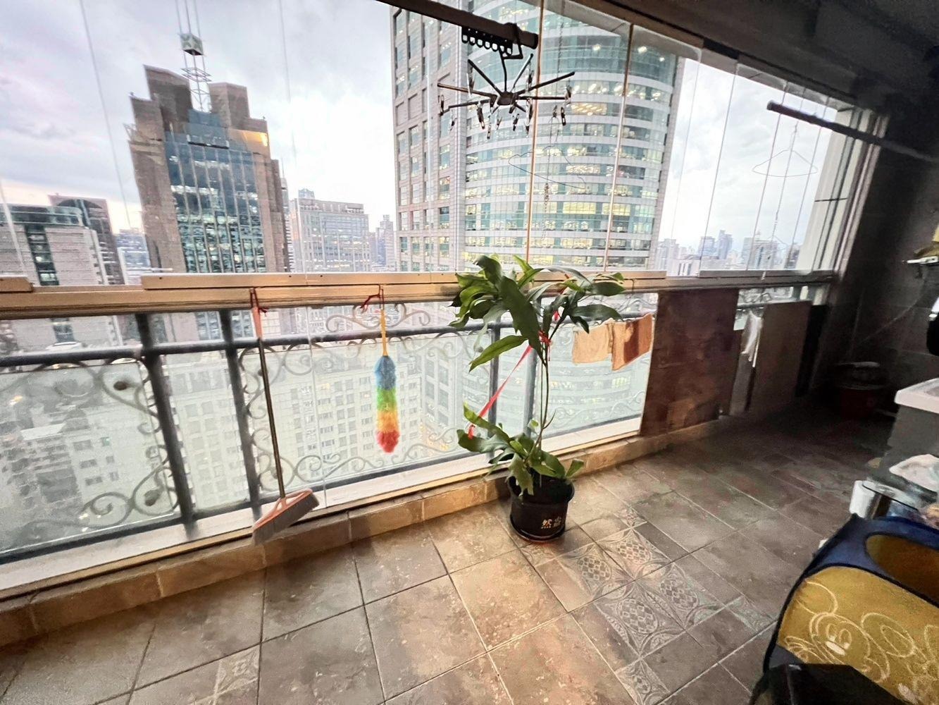 上海中福城三期北楼二手房房源图片