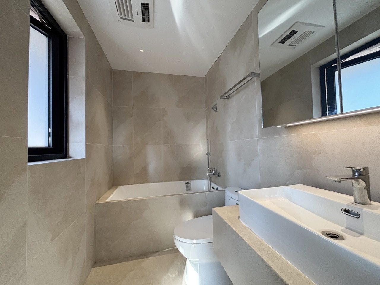 上海名仕苑(徐汇)二手房房源图片