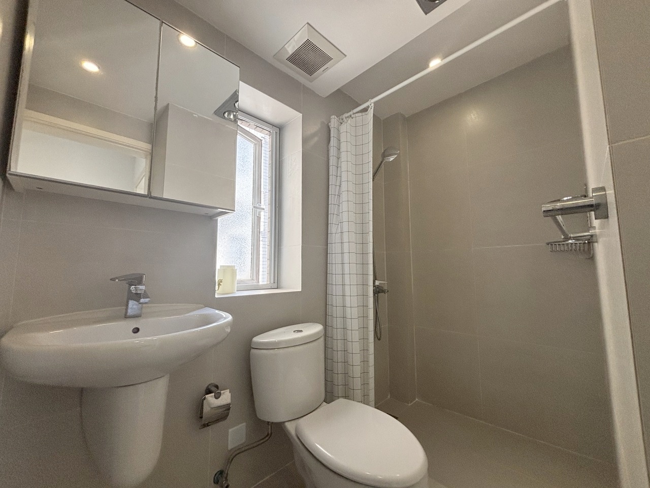 上海鸿艺豪苑二手房房源图片