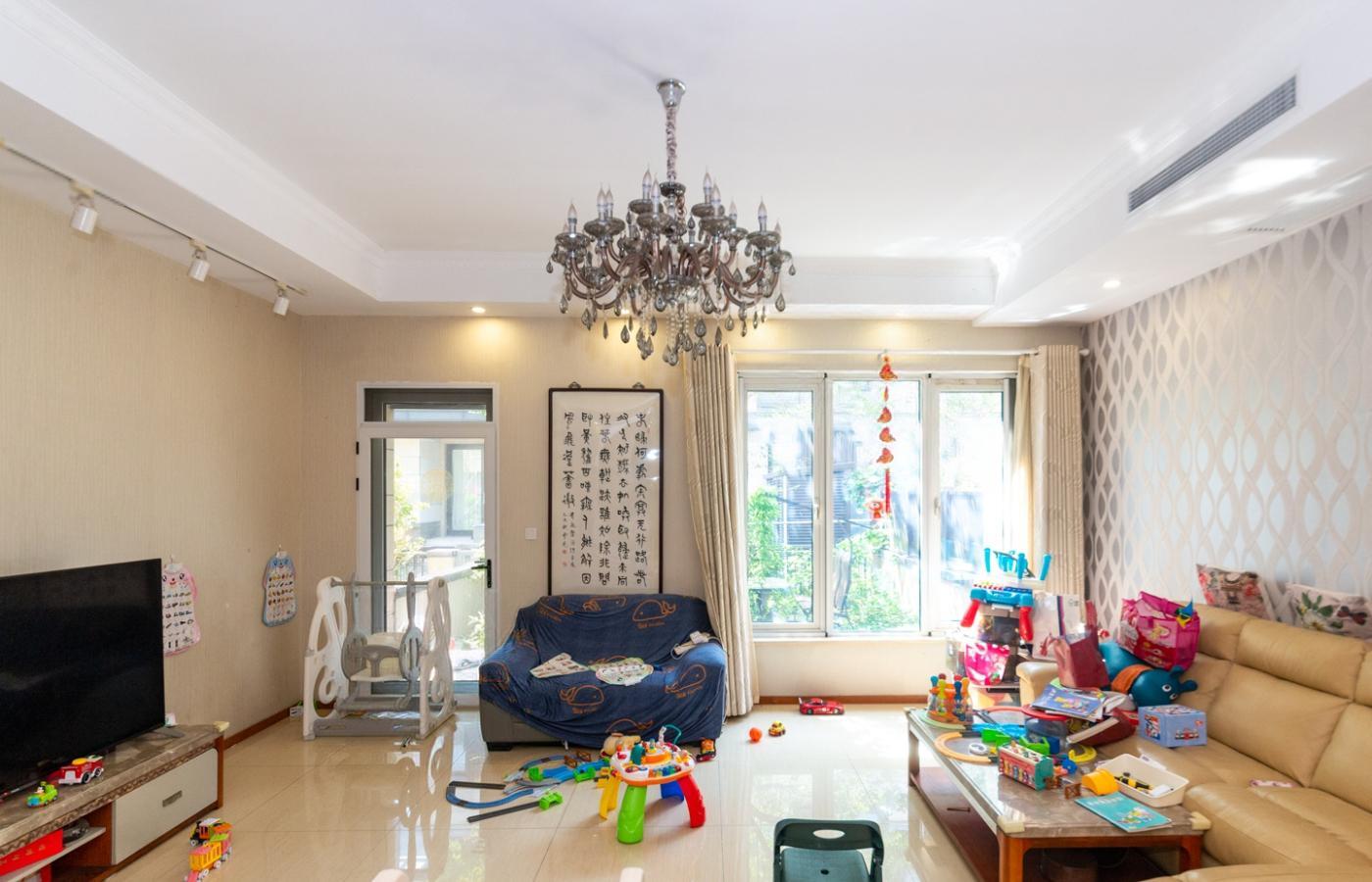 上海嘉宝梦之湾(别墅)二手房房源图片