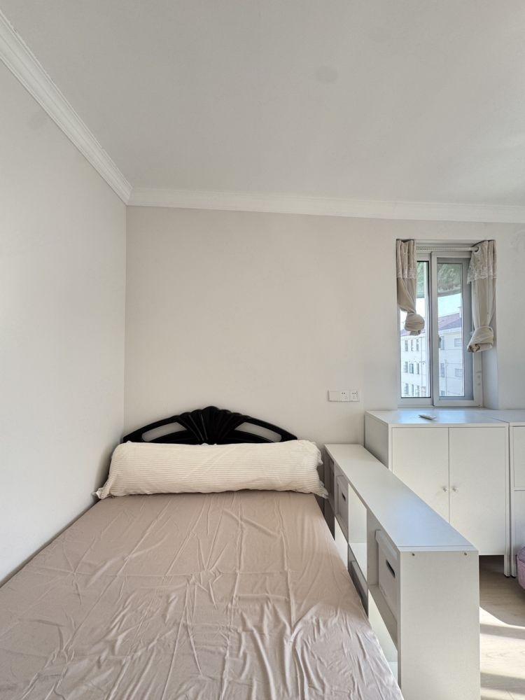 上海菊联路185弄1号楼二手房房源图片