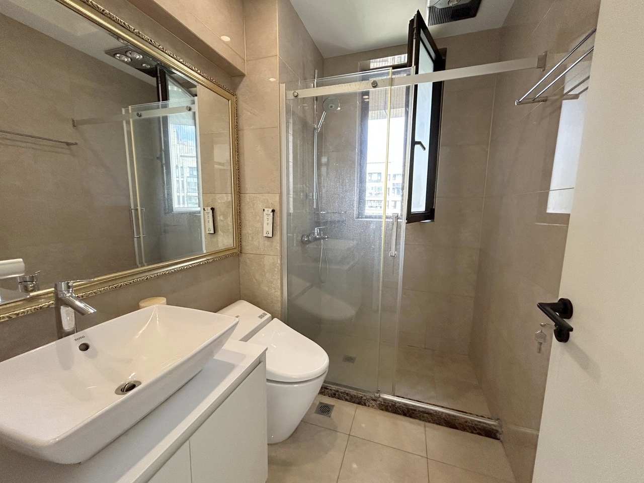 上海古北大成公馆二手房房源图片