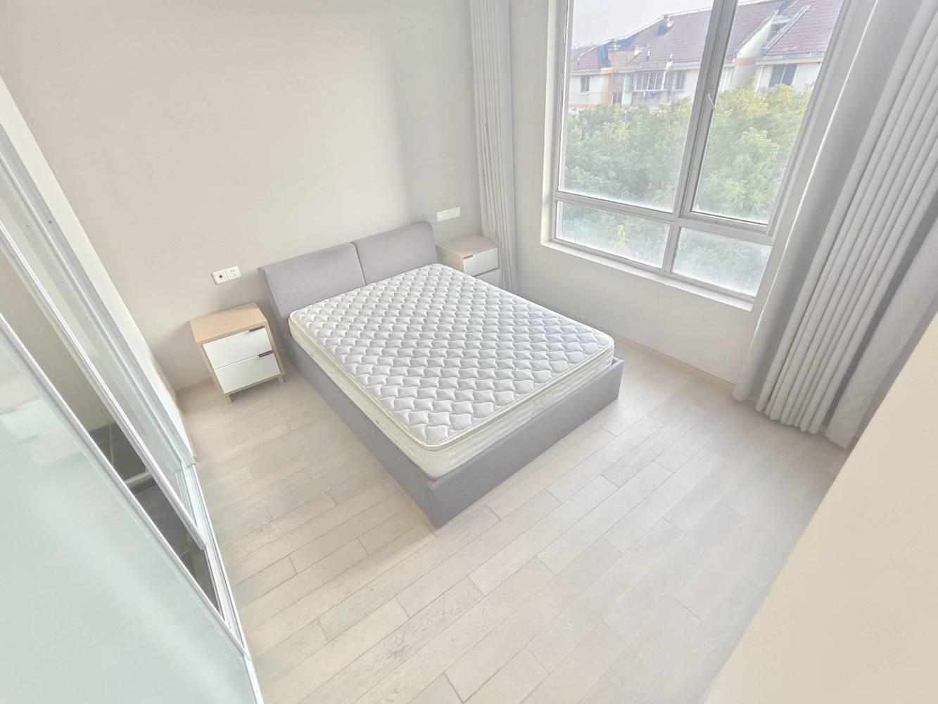 上海莘松路二手房房源图片