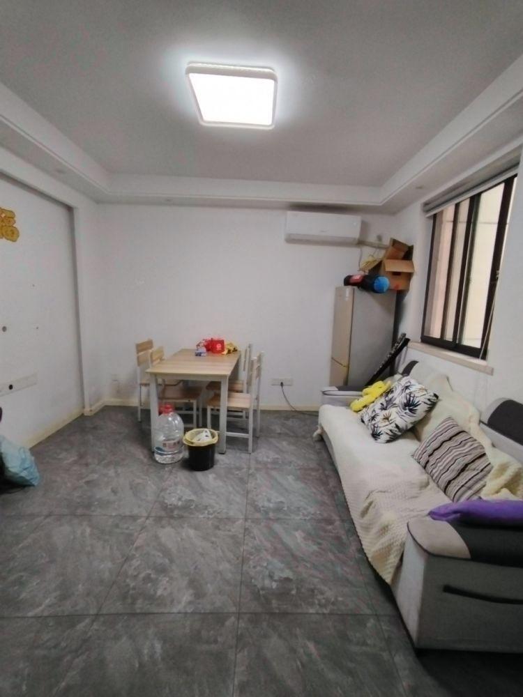 上海塔城路800弄小区二手房房源图片