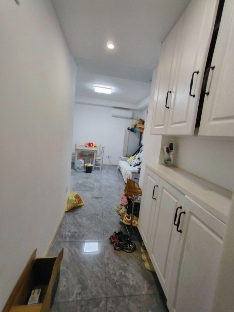 上海塔城路800弄小区二手房房源图片