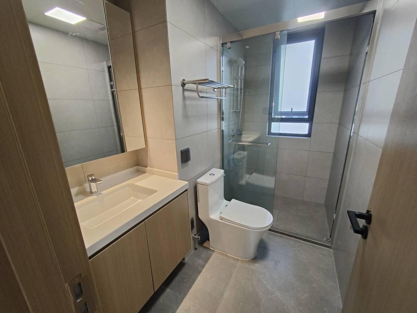 上海中企未来世纪大厦二手房房源图片