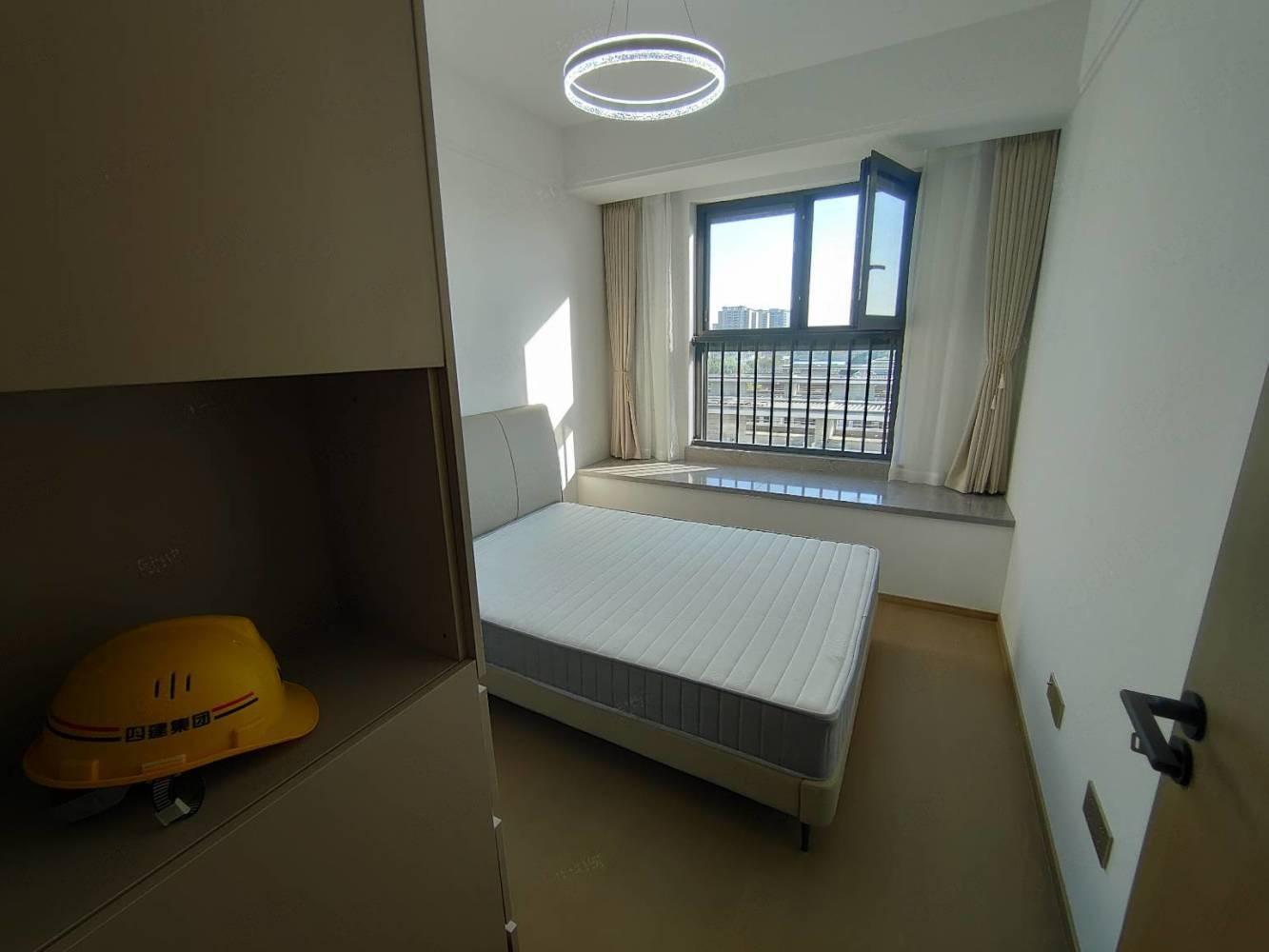 上海中企未来世纪大厦二手房房源图片