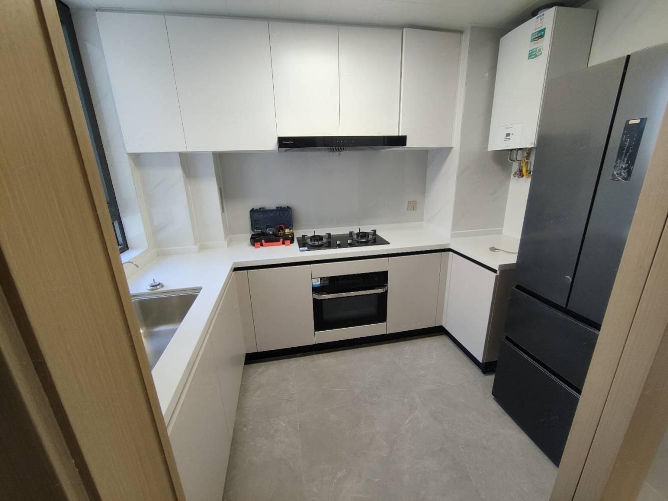 上海中企未来世纪大厦二手房房源图片