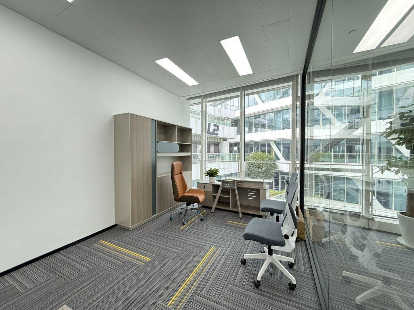 上海FTZART国际艺术品交易中心二手房房源图片