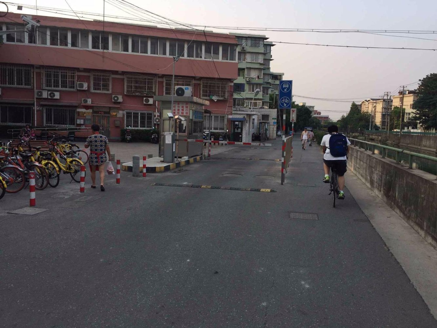 上海逸仙路1321弄3支弄小区二手房房源图片