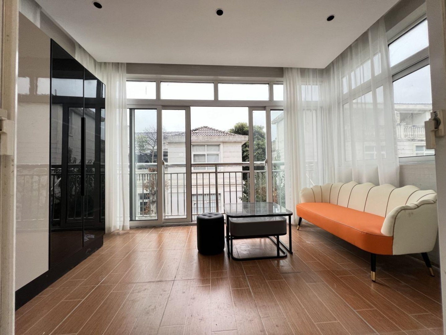 上海恒越华鼎广场二手房房源图片