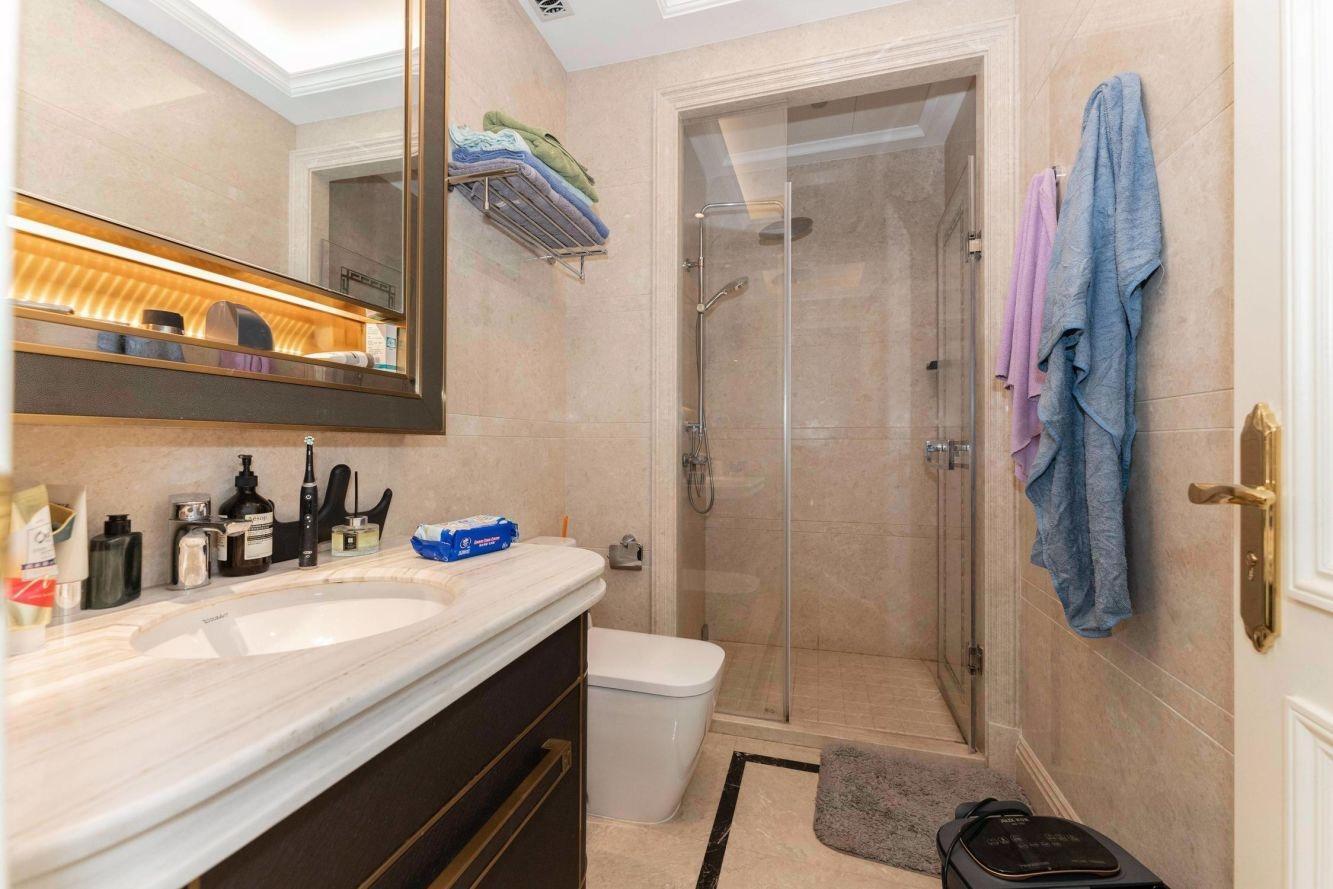 上海九龙仓静安壹号二手房房源图片