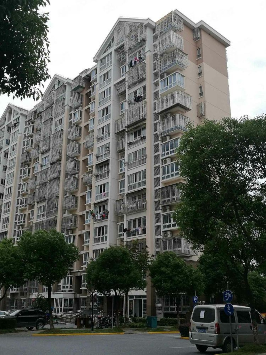 上海爱博七村二手房房源图片