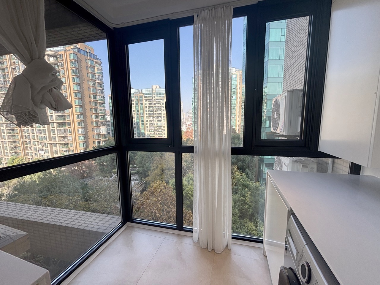 上海国际丽都城二手房房源图片