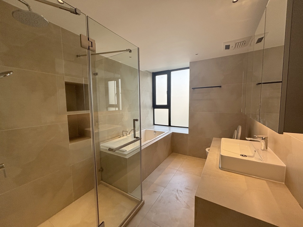 上海国际丽都城二手房房源图片