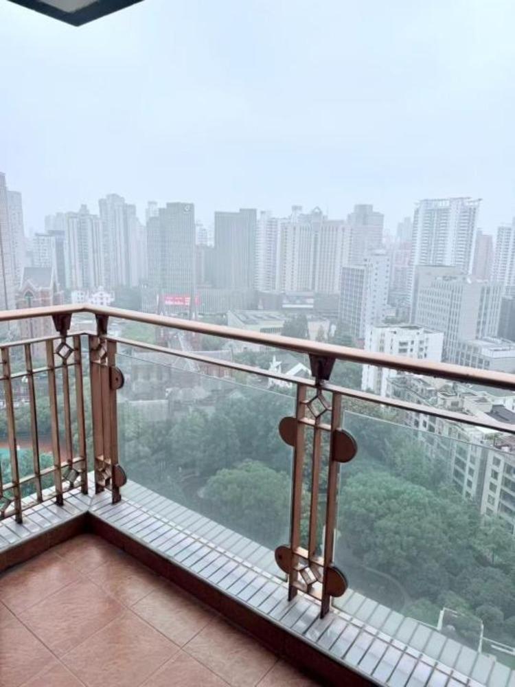 上海东方曼哈顿世纪豪庭二手房房源图片