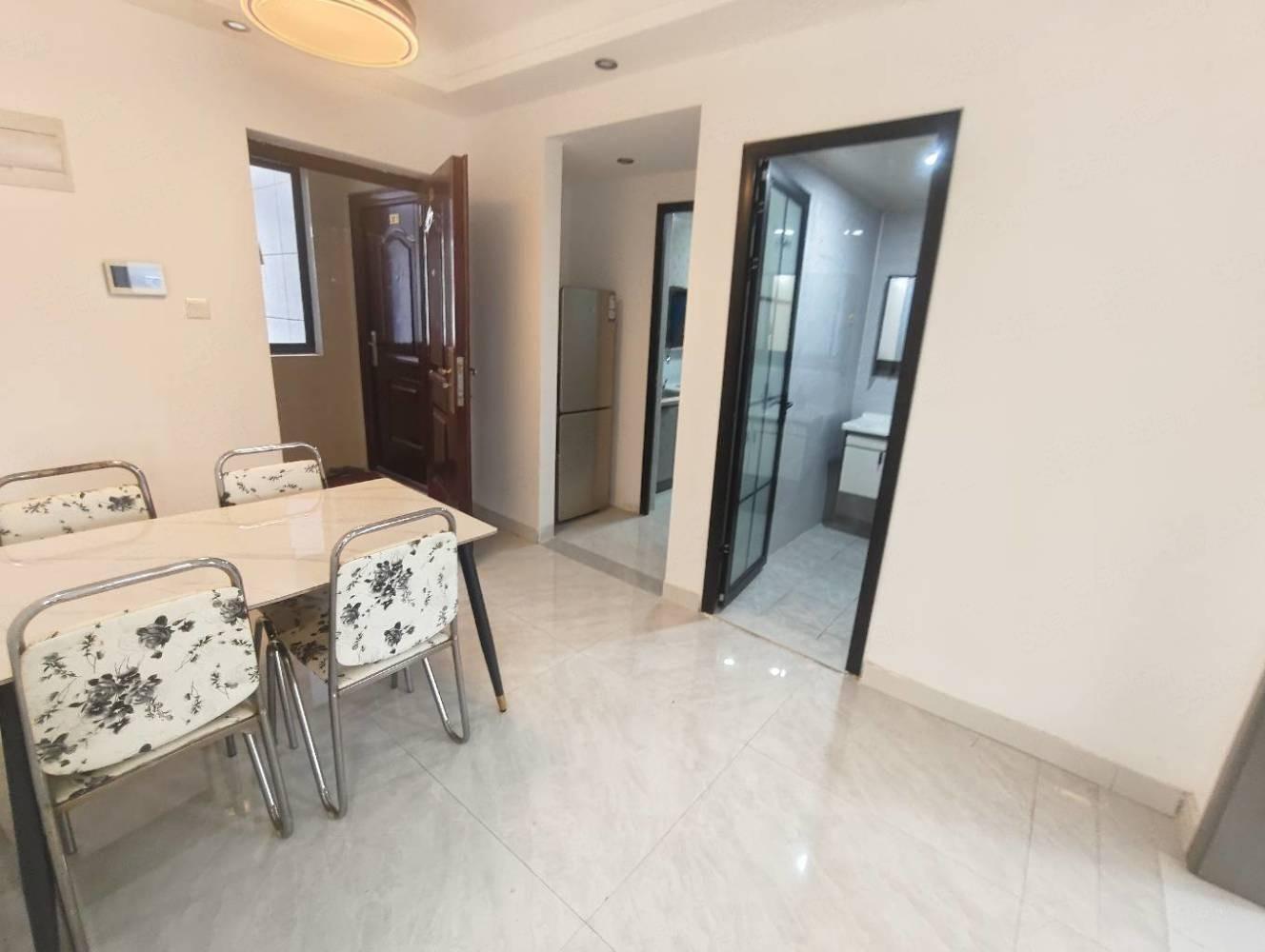 上海伴亭小区二手房房源图片