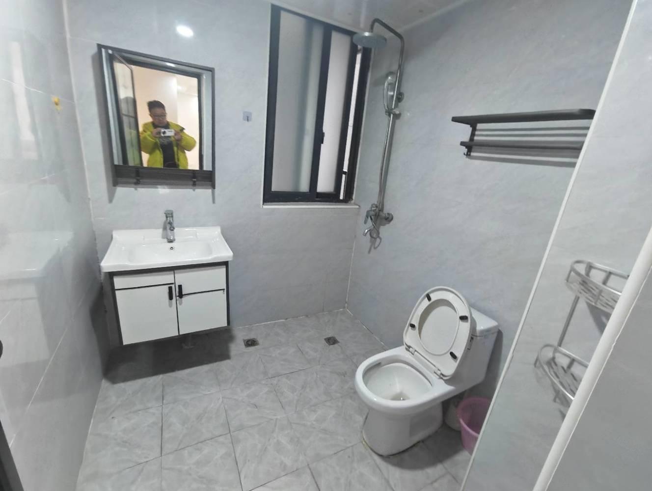 上海伴亭小区二手房房源图片