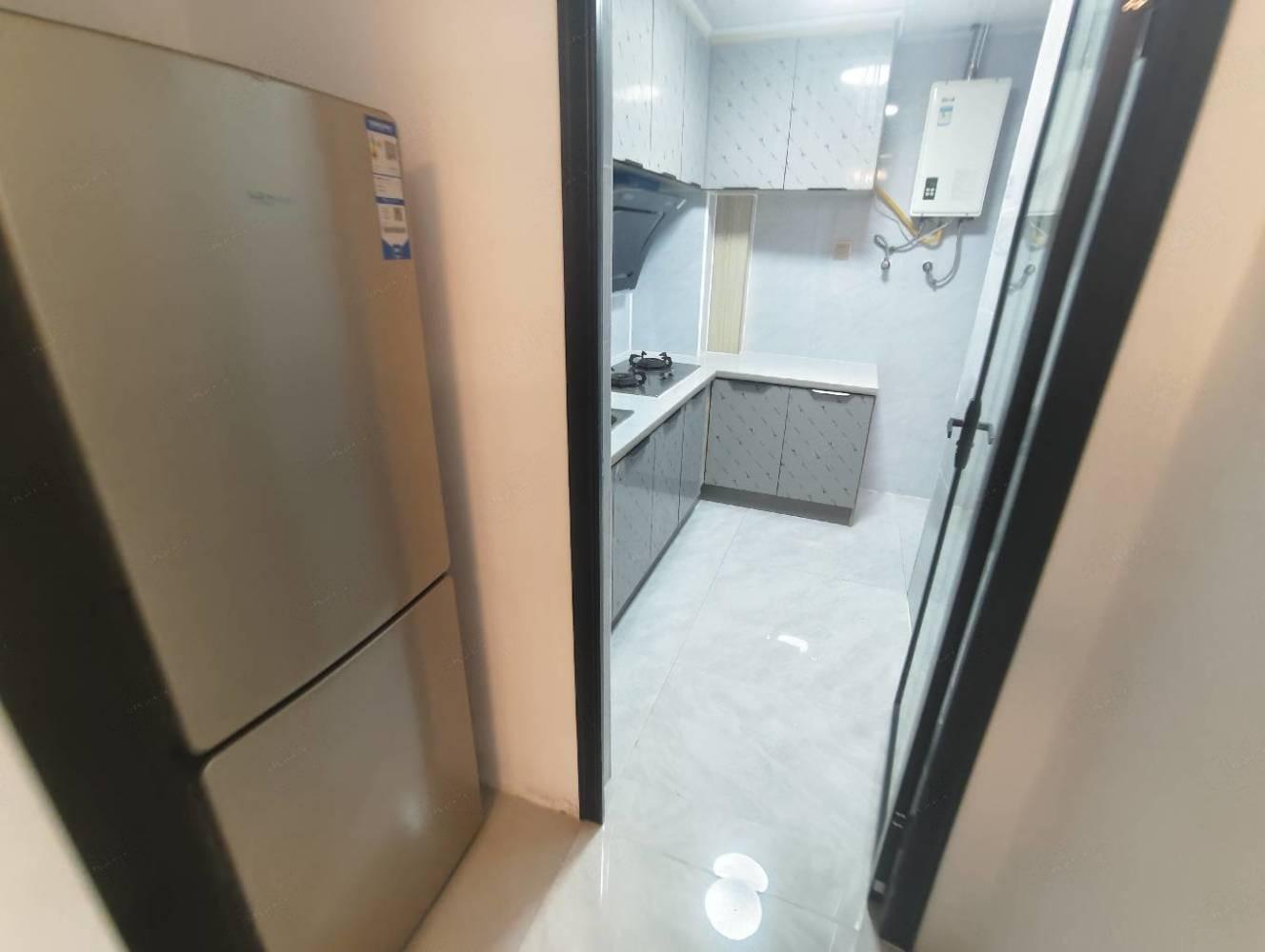 上海伴亭小区二手房房源图片