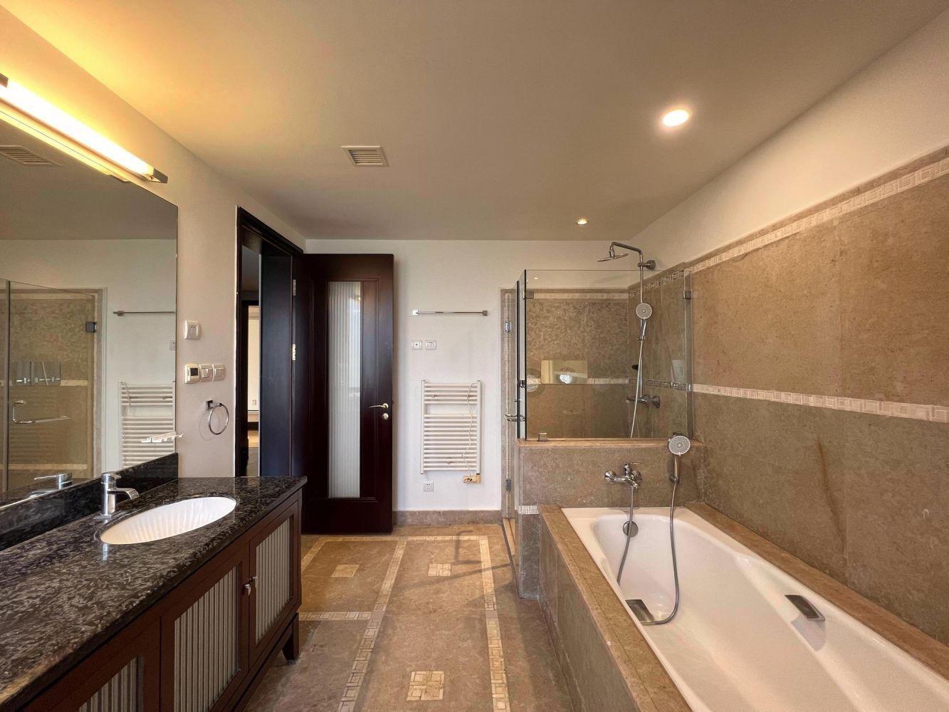 上海华山丽苑二手房房源图片